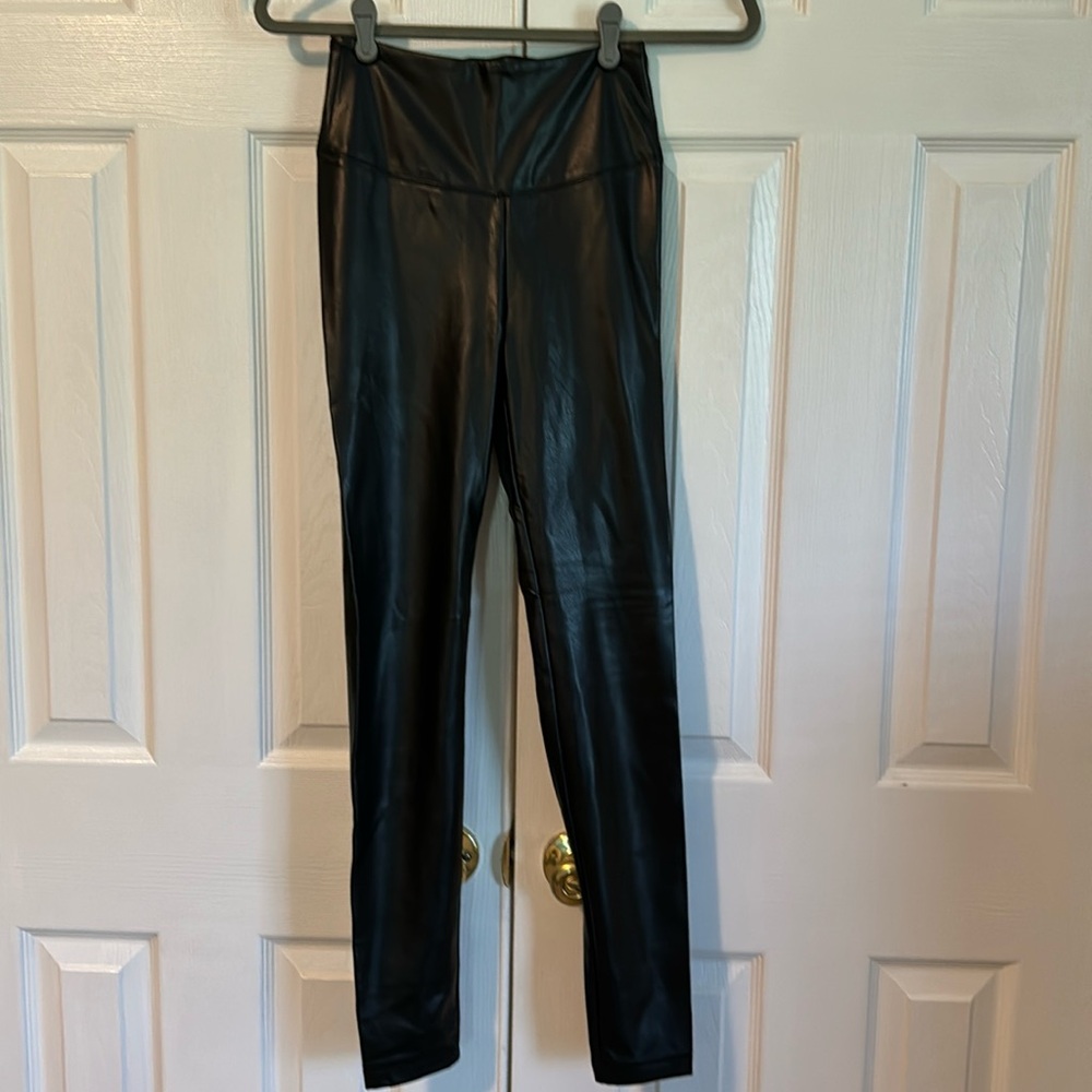White House Black Market size 0 black runway leggings
